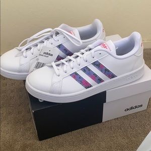 NWT Adidas Grand Court Sneakers